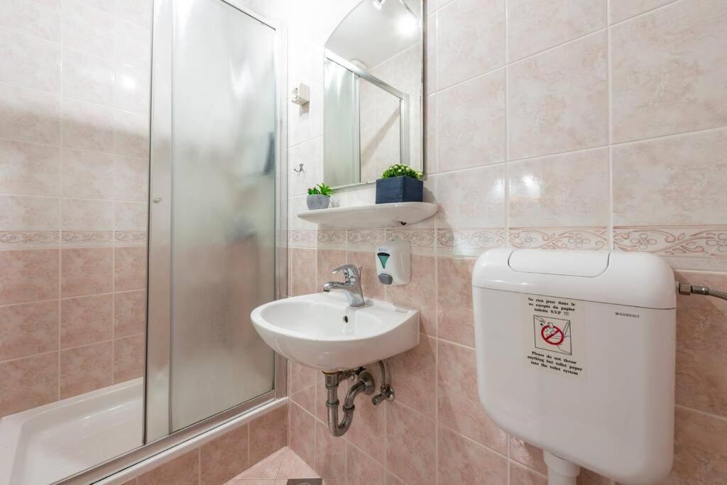 Vila Vergatum-Privacy,Gym,Billiards,Table Tennis Donji Brgat Εξωτερικό φωτογραφία