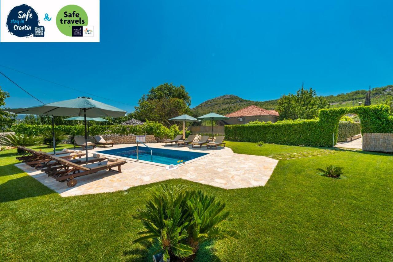 Vila Vergatum-Privacy,Gym,Billiards,Table Tennis Donji Brgat Εξωτερικό φωτογραφία